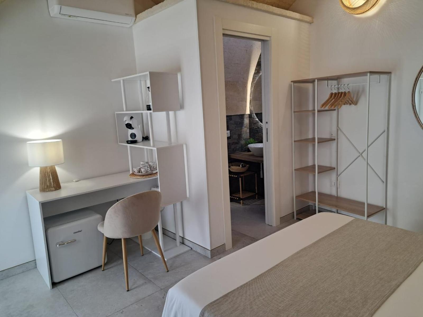 Mae Apulian Rooms Grottaglie Buitenkant foto