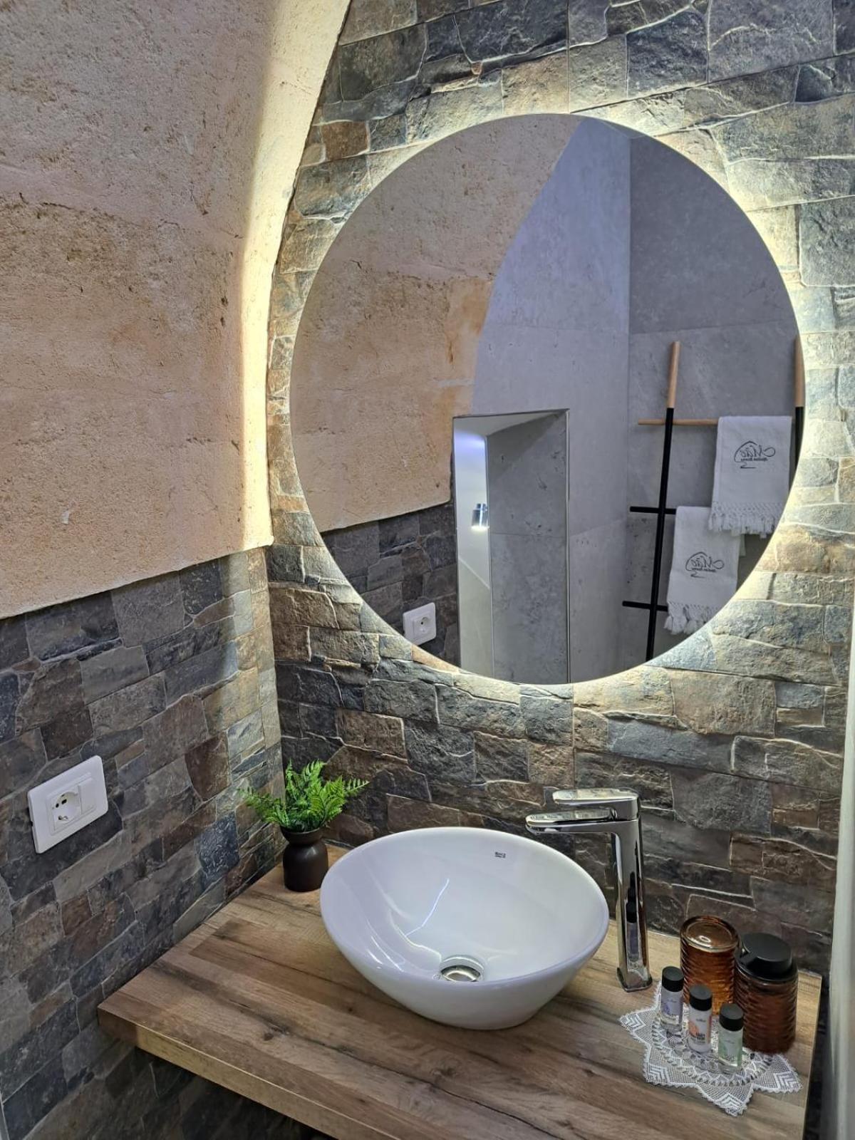 Mae Apulian Rooms Grottaglie Buitenkant foto