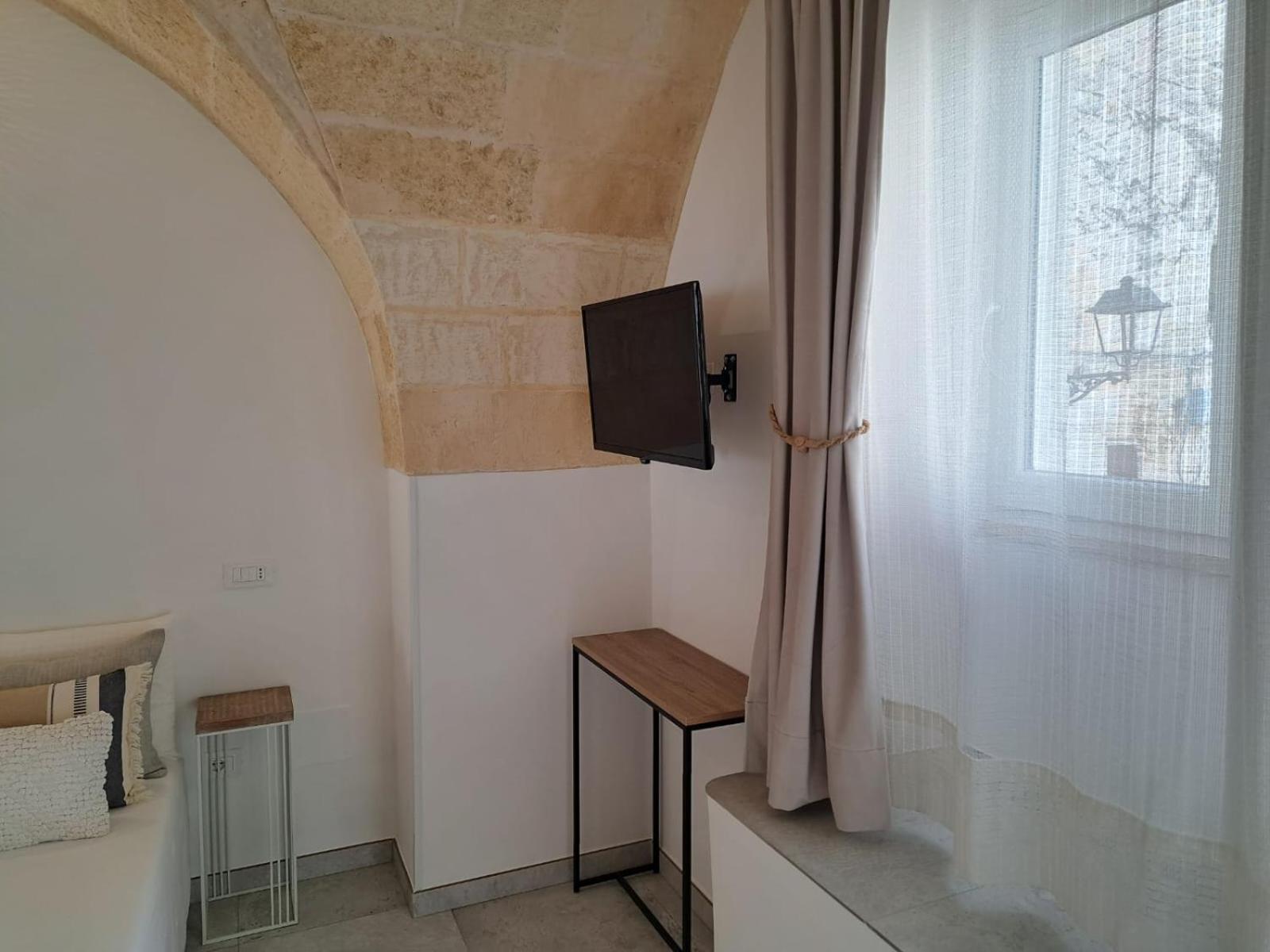 Mae Apulian Rooms Grottaglie Buitenkant foto