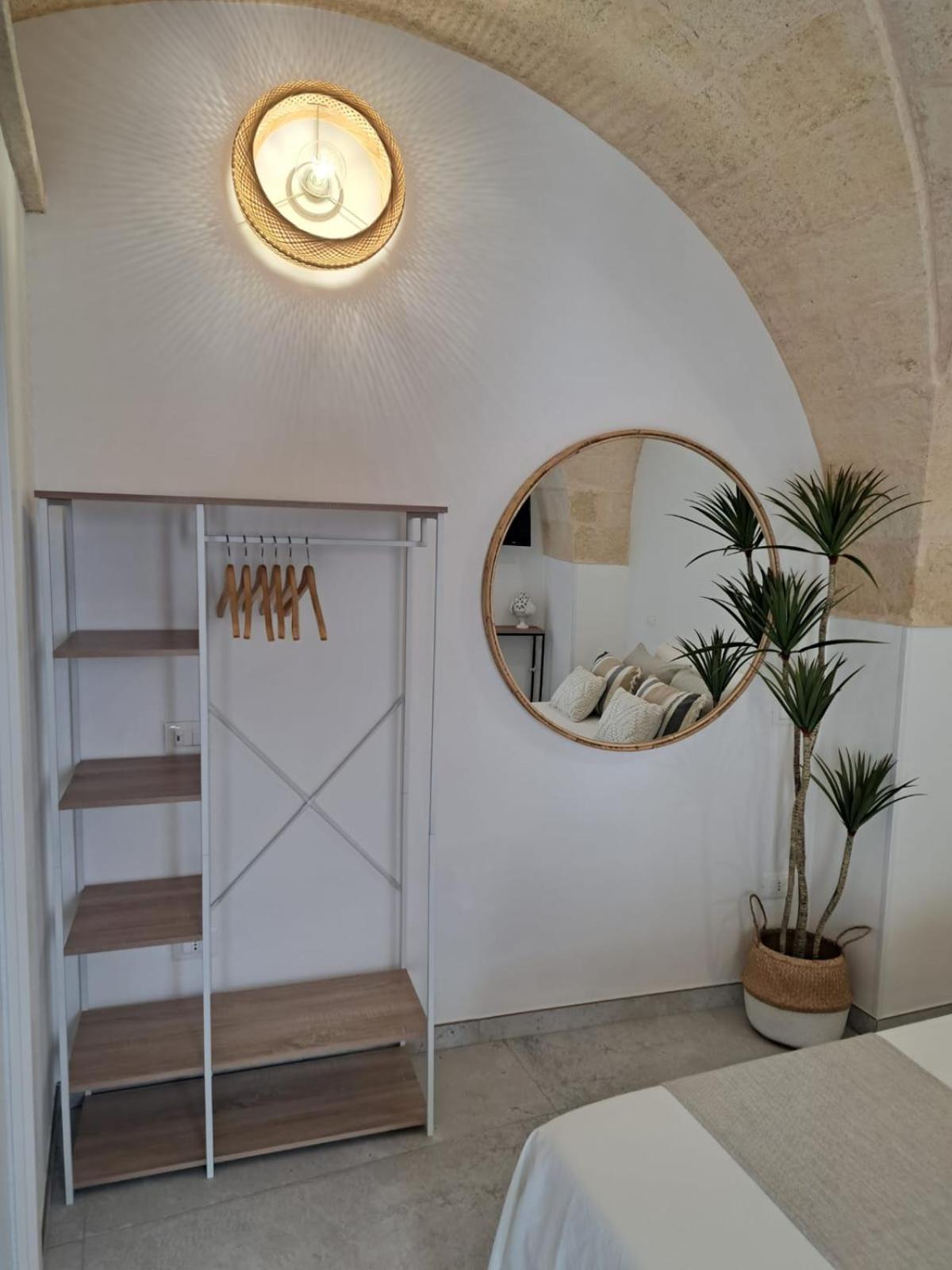 Mae Apulian Rooms Grottaglie Buitenkant foto